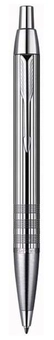  «Шариковая ручка Parker IM Shiny Chrome Chiselled BP (20 432C)», бренда Parker - фото №1 - миниатюра