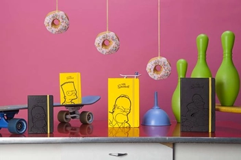  «Записная книжка Moleskine The Simpsons Желтая в линию (LESIQP060#9788867324286#978-88-6732-428-6)», бренда Moleskine - фото №10 - миниатюра