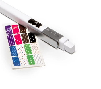 «Шариковая авторучка Moleskine Writing Click Ball Pen Белая 10 мм (EW41BWH10#978-88-6732-439-2)», бренда Moleskine - фото №5 - миниатюра