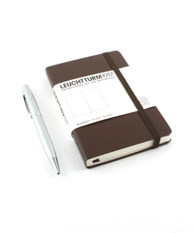  «Карманная записная книжка Leuchtturm1917 клетка коричневая (339594)», бренда Leuchtturm1917 - фото №1 - миниатюра