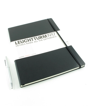  «Записная книжка LEUCHTTURM1917 Master Slim чистые листы черная (330754)», бренда Leuchtturm1917 - фото №1 - миниатюра