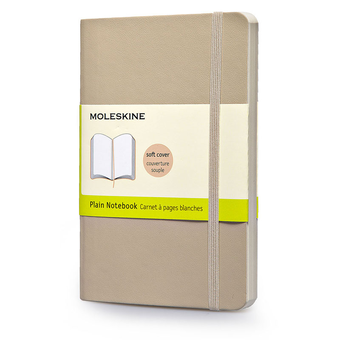  «Карманная записная книжка Moleskine Classic Soft нелинованная бежевая (QP613G4#9788867323586)», бренда Moleskine - фото №2 - миниатюра