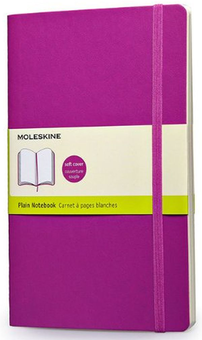 «Записная книжка Moleskine Classic Soft нелинованная маджента (QP618H4)», бренда Moleskine - фото №1 - миниатюра
