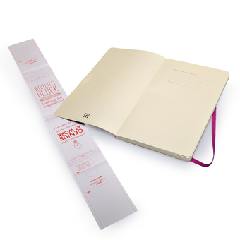 «Записная книжка Moleskine Classic Soft нелинованная маджента (QP618H4)», бренда Moleskine - фото №5 - миниатюра