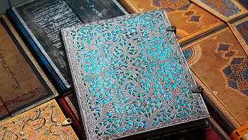  «Записная книжка Paperblanks Синева Майя карманная (PB2565-8)», бренда Paperblanks - фото №3 - миниатюра