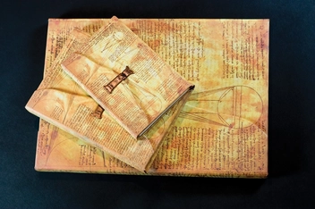  «Записная книжка Paperblanks Репортер Солнце и лунный свет карманный (PB2168-1)», бренда Paperblanks - фото №10 - миниатюра