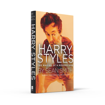 Бумажная книга «Harry Styles. The Making of a Modern Man», автор Шон Смит - фото №4 - миниатюра