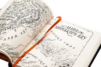 Бумажная книга «Жахотінь. Легенди Морського Аду. Книга 3», автор Томас Тейлор - фото №4 - миниатюра