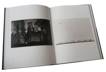 Паперова книга «Elliot Erwitt. Unseen» - фото №5 - мініатюра