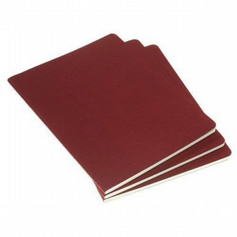  «Блокнот Moleskine Cahier средний в клетку бордо 3 шт (CH117)», бренда Moleskine - фото №4 - миниатюра