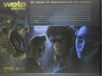 Паперова книга «The Art of Film Magic: 20 Years of Weta (комплект из 2 книг)», автор Люк Хоукер - фото №7 - мініатюра
