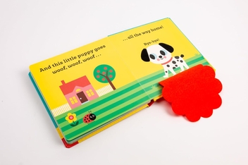 Бумажная книга «This Little Puppy: A Touch and Feel Book» - фото №6 - миниатюра