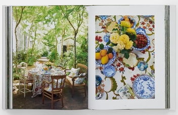 Бумажная книга «Glorious Gardens: Private Edens of the World's Leading Interior Designers», автор Дара Капонигро - фото №5 - миниатюра