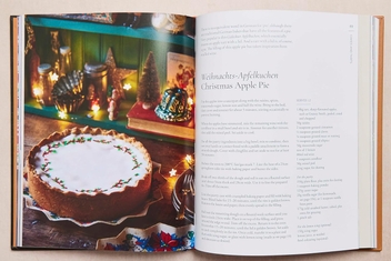 Бумажная книга «The German Christmas Cookbook», автор Юрген Краусс - фото №6 - миниатюра
