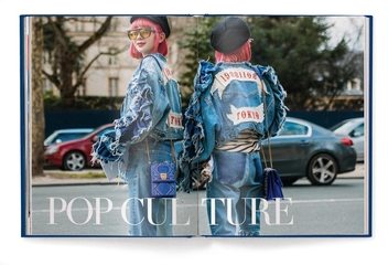 Паперова книга «The Ultimate Guide to Dior Bags», автор Олександра Фуллертон - фото №7 - мініатюра