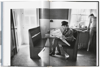 Paper book «Daniel Kramer: Bob Dylan. A Year and a Day» - фото №5 - миниатюра