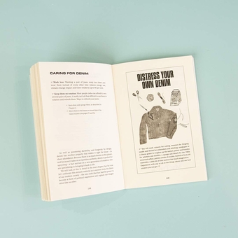 Паперова книга «Loved Clothes Last», автор Орсола де Кастро - фото №6 - мініатюра