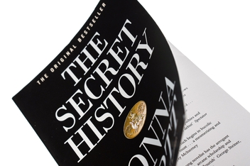 Бумажная книга «The Secret History», автор Донна Тартт - фото №5 - миниатюра