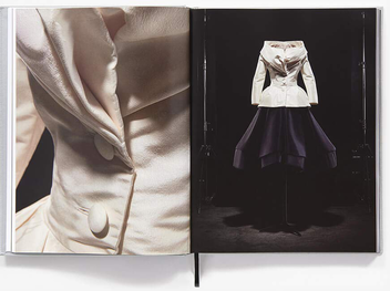 Бумажная книга «Christian Dior», автор Ориол Каллен - фото №4 - миниатюра