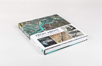 Бумажная книга «From Above. The Story of Aerial Photography», автор Джемма Пэдли - фото №2 - миниатюра