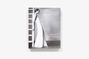 Бумажная книга «Point of View. Four Decades of Defining Style», автор Тонна Гудман - фото №2 - миниатюра