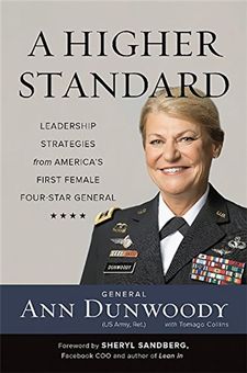 Паперова книга «A Higher Standard : Leadership Strategies from America's First Female Four-Star General», автор Шеріл Сендберг - фото №2 - мініатюра