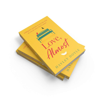 Паперова книга «Love, Almost», автор Хєйлі Дойл - фото №5 - мініатюра