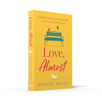 Паперова книга «Love, Almost», автор Хєйлі Дойл - фото №2 - мініатюра
