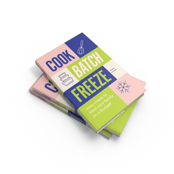 Бумажная книга «Cook, Batch, Freeze. Easy Meals to Feed Your Family on a Budget», автор Сара Льюис - фото №2 - миниатюра