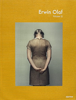 Бумажная книга «Erwin Olaf. Volume II», автор Фрэнсис Ходжсон - фото №1 - миниатюра