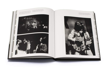 Бумажная книга «John & Yoko. Plastic Ono Band», авторов Йоко Оно, Джон Леннон - фото №8 - миниатюра