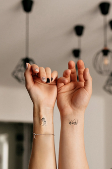 «Тимчасове тату Tattooshka Ніжні дотики (HC-231)», бренда Tattooshka - фото №3 - миниатюра