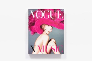 Бумажная книга «Vogue x Music», автор Редакторы американского Vogue - фото №4 - миниатюра