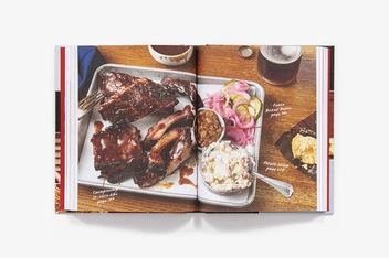 Бумажная книга «BBQ&A with Myron Mixon. Everything You Ever Wanted to Know About Barbecue», автор Мирон Миксон - фото №9 - миниатюра