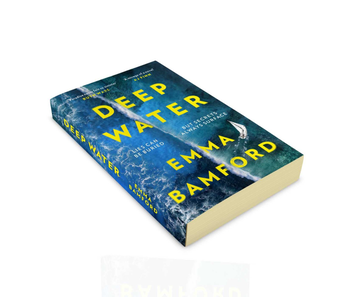 Бумажная книга «Deep Water», автор Эмма Бэмфорд - фото №3 - миниатюра
