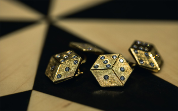 Бумажная книга «Jewelry for Gentlemen», автор Джеймс Шервуд - фото №3 - миниатюра