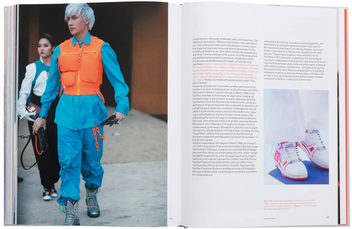 Бумажная книга «The New Luxury. Highsnobiety. Defining the Aspirational in the Age of Hype» - фото №5 - миниатюра