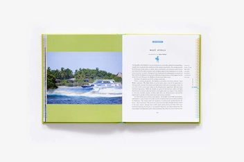Бумажная книга «Fifty Places to Surf Before You Die. Surfing Experts Share the World's Greatest Destinations», автор Крис Сантелла - фото №5 - миниатюра