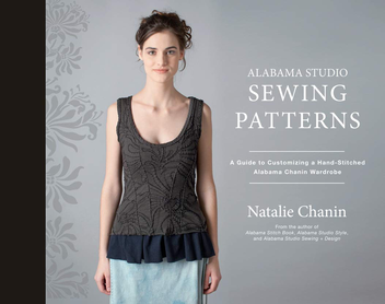 Бумажная книга «Alabama Studio Sewing Patterns. A Guide to Customizing a Hand-Stitched Alabama Chanin Wardrobe», автор Натали Чейнин - фото №1 - миниатюра