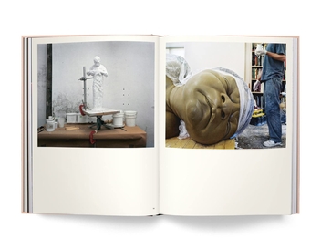 Паперова книга «Ron Mueck», авторів Петер Слотердайк, Роберт Розенблюм, Роберт Сторр, Філ Мьюс, Рон Мьюєк, Джастин Патон - фото №6 - мініатюра