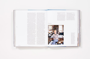 Бумажная книга «Artists Living with Art», авторов Аманда Бенчли, Стейси Герген - фото №7 - миниатюра