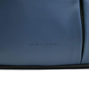  «Сумка Moleskine Classic PRO Device Bag Вертикальная Сапфир (ET96CPDBV13B20)», бренда Moleskine - фото №3 - миниатюра