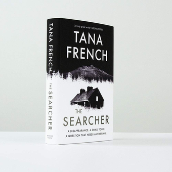 Бумажная книга «The Searcher. The mesmerising new mystery from the Sunday Times bestselling author», автор Тана Френч - фото №3 - миниатюра