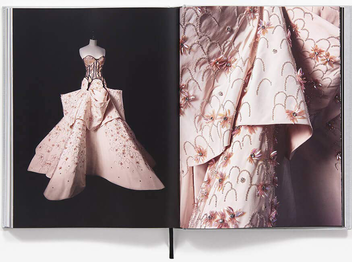 Бумажная книга «Christian Dior», автор Ориол Каллен - фото №6 - миниатюра