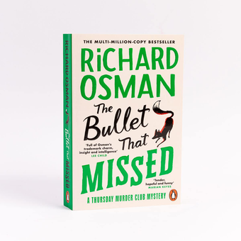 Паперова книга «The Bullet That Missed», автор Річард Осман - фото №2 - мініатюра