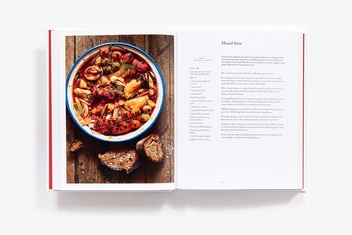 Бумажная книга «Matty Matheson. A Cookbook», автор Мэтти Мэтисон - фото №8 - миниатюра