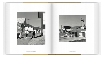 Бумажная книга « American Silence. The Photographs of Robert Adams», автор Сара Гриноу - фото №9 - миниатюра