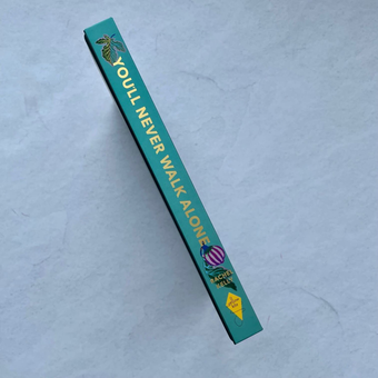 Бумажная книга «You'll Never Walk Alone», автор Рэйчел Келли - фото №2 - миниатюра