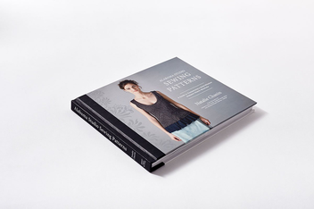 Бумажная книга «Alabama Studio Sewing Patterns. A Guide to Customizing a Hand-Stitched Alabama Chanin Wardrobe», автор Натали Чейнин - фото №3 - миниатюра