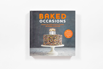 Бумажная книга «Baked Occasions. Desserts for Leisure Activities, Holidays, and Informal Celebrations», автор Мэтт Льюис - фото №3 - миниатюра